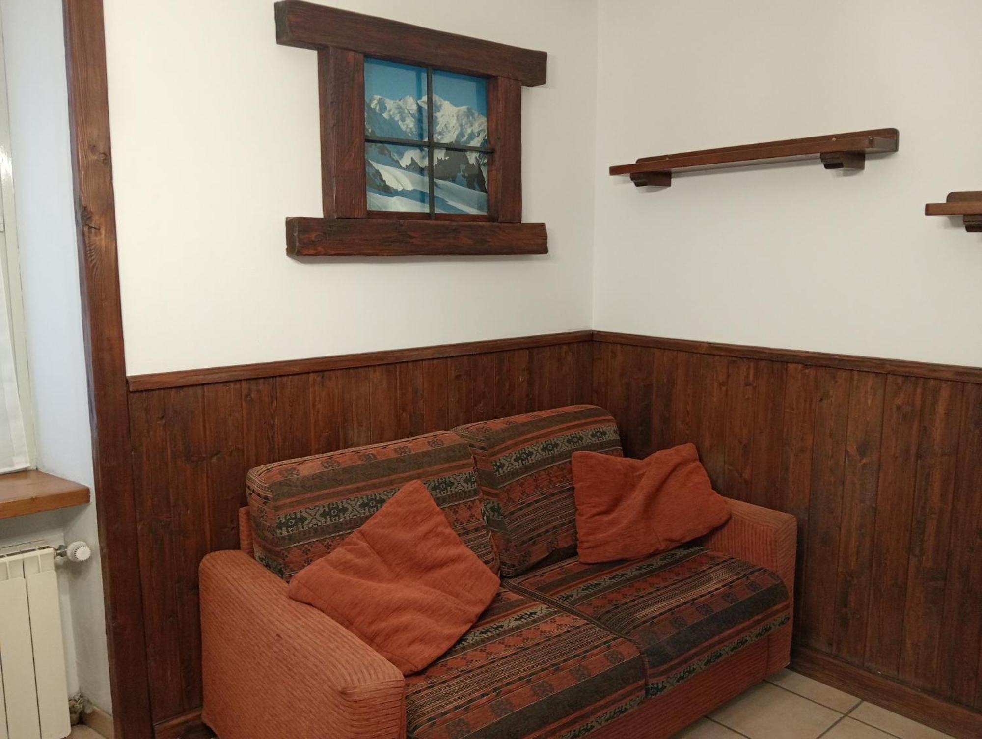 Mansarda Monte Bianco Apartment La Salle Room photo